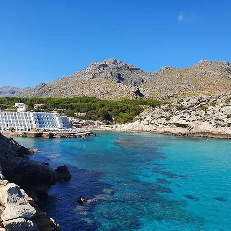 Gorgeous Renovated Cala Sant Vicenc Villa
